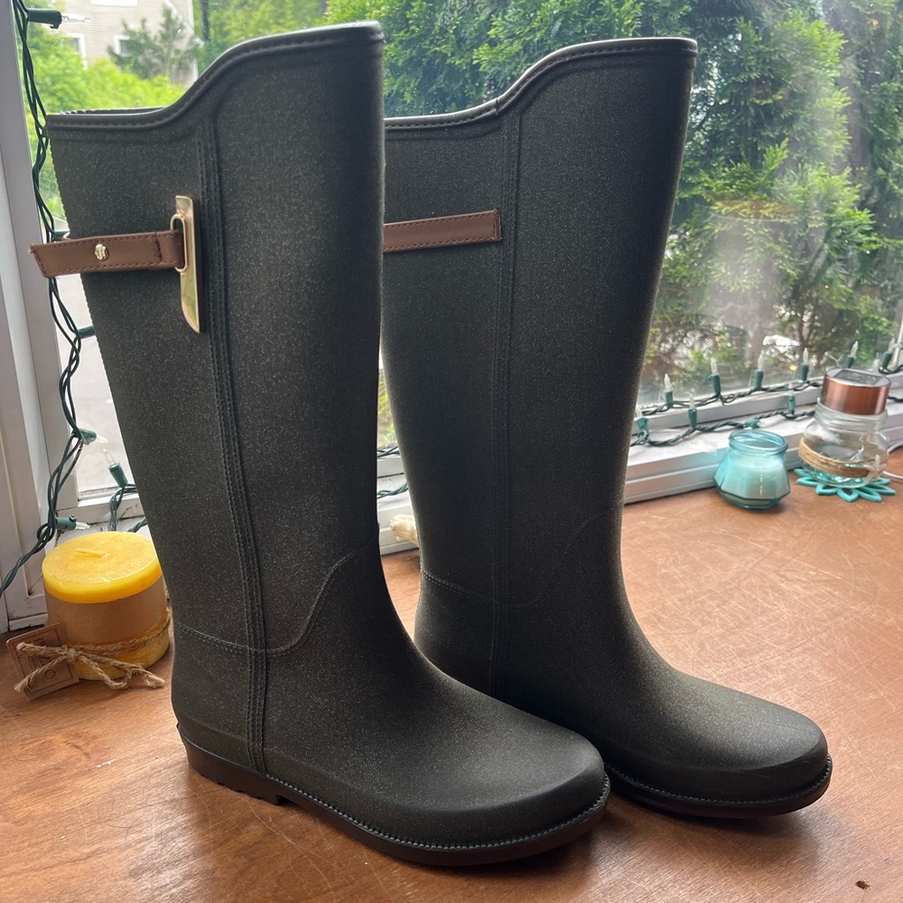 Hunter green Winter Rain Boots with Matte Finish